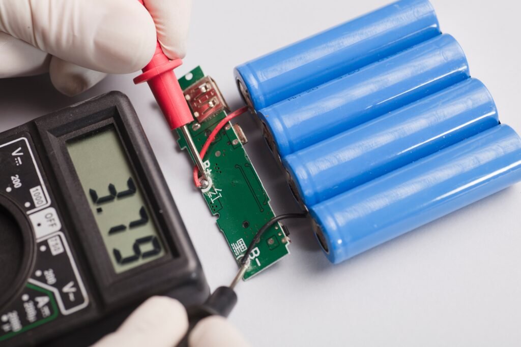 charge,indicator,circuit,,multimeter,red,and,black,poles,in,the